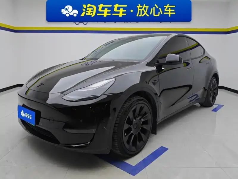 Tesla Model Y, 2023