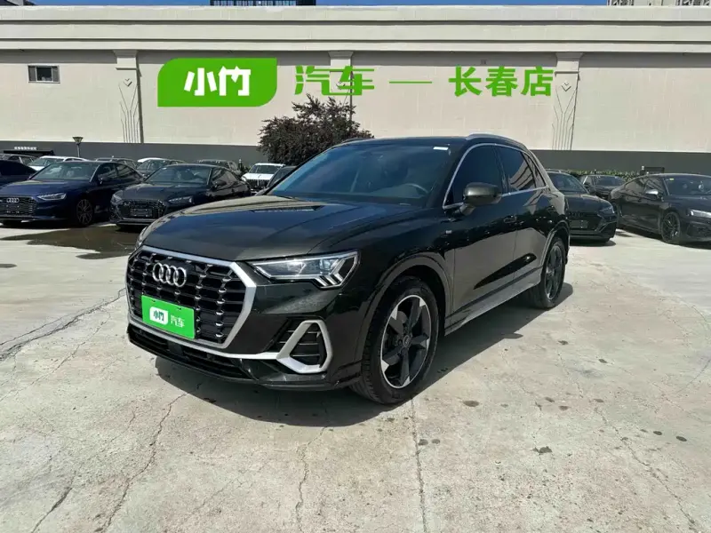 Audi Q3, 2022