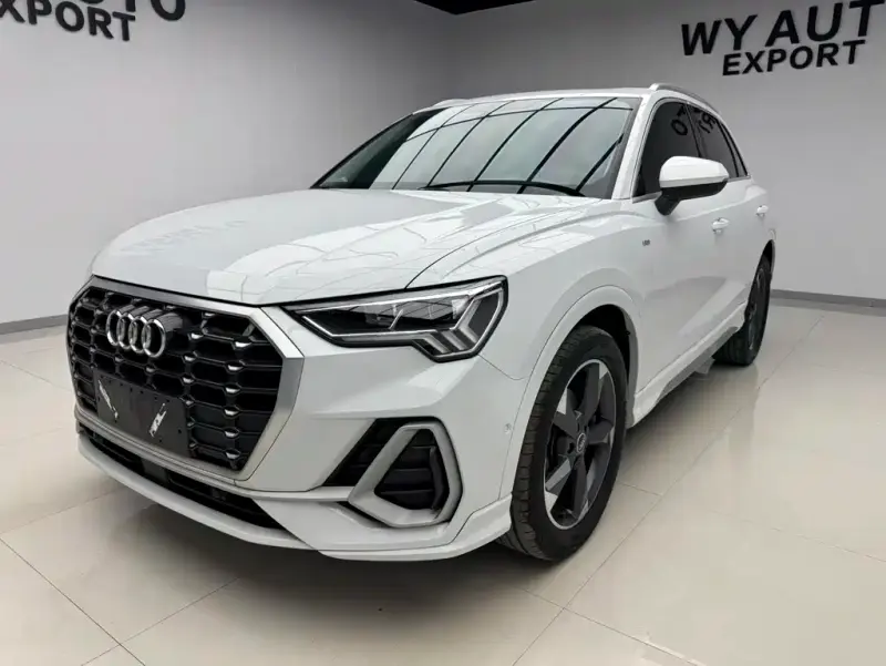 Audi Q3, 2022