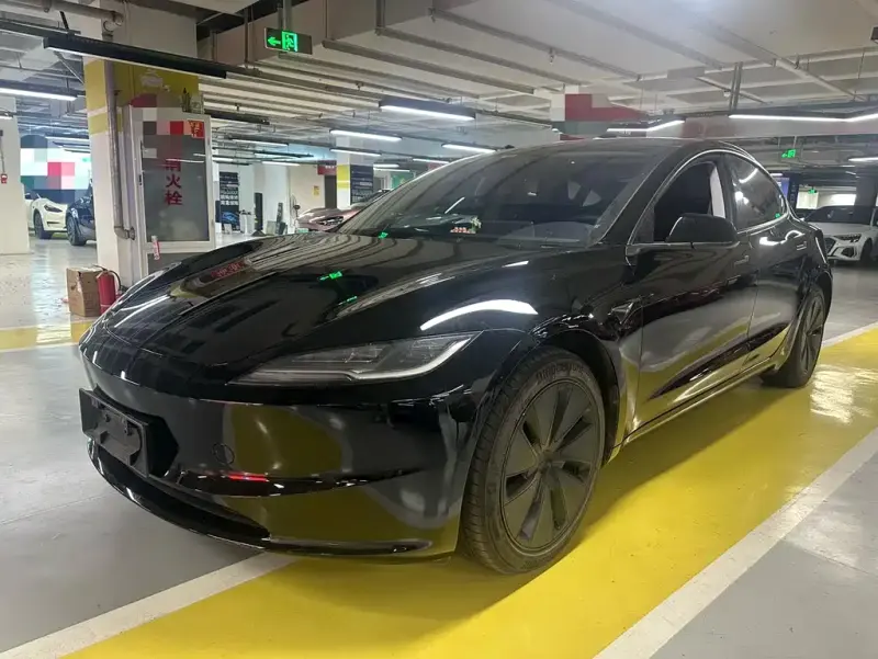 Tesla Model 3, 2025