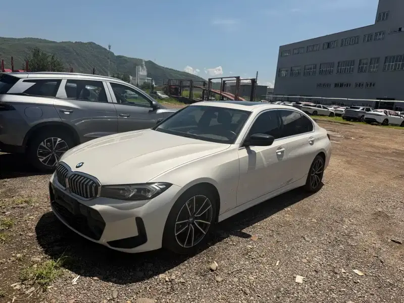 BMW 3 Series, 2023