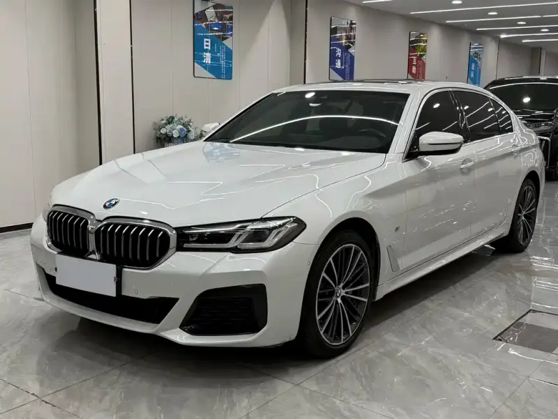 BMW 5 Series, 2022