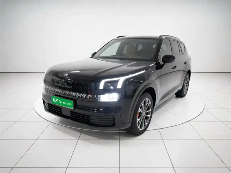 Lynk & Co 900, 2025