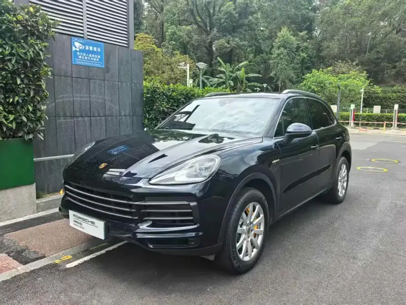 Porsche Cayenne Hybrid, 2019