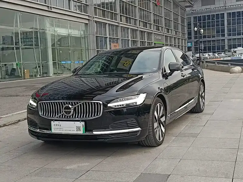Volvo S90 PHEV, 2024 — фото 1