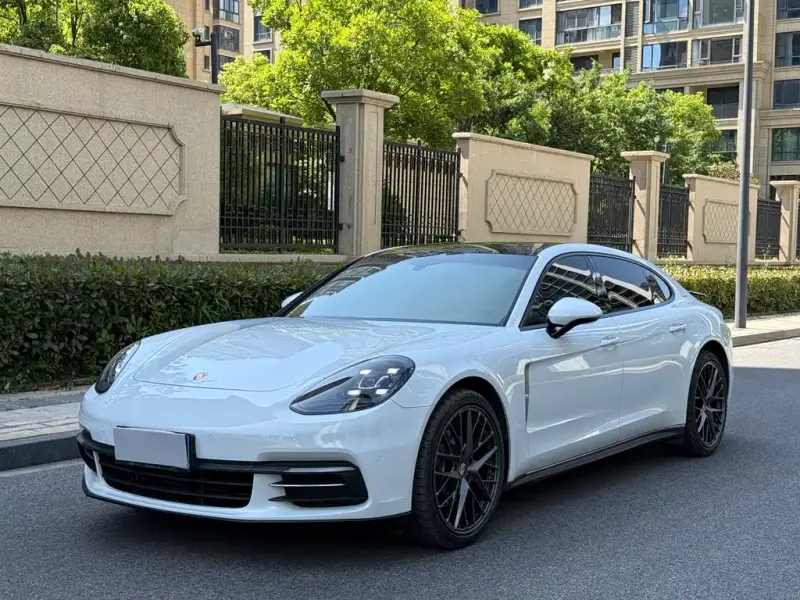 Porsche Panamera, 2018