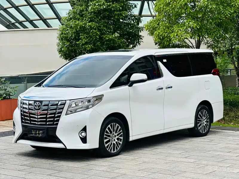 Toyota Alphard, 2017