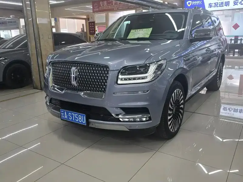 Lincoln Navigator, 2021 — фото 1