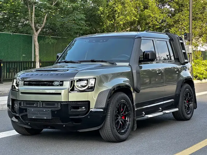 Land Rover Defender, 2022