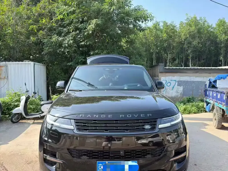 Land Rover Sport, 2025
