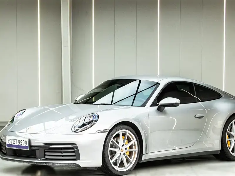 Porsche 911, 2023