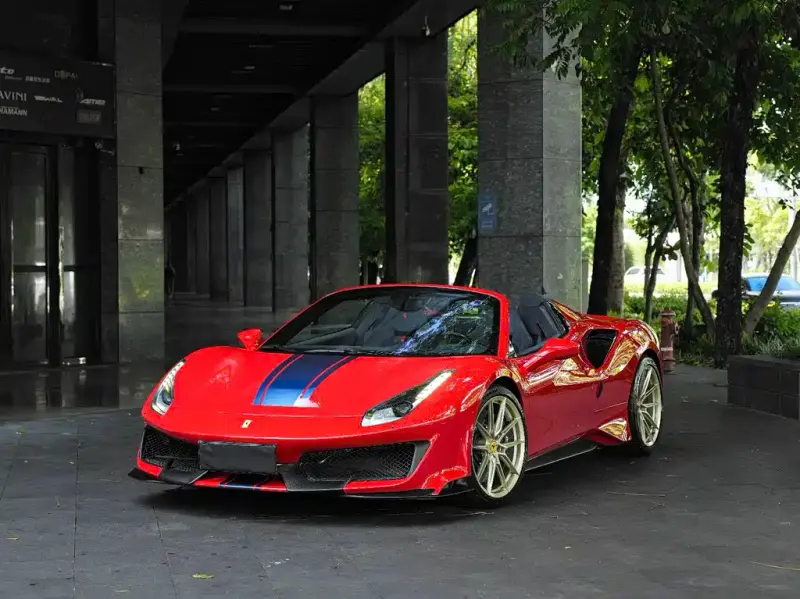 Ferrari 488, 2019