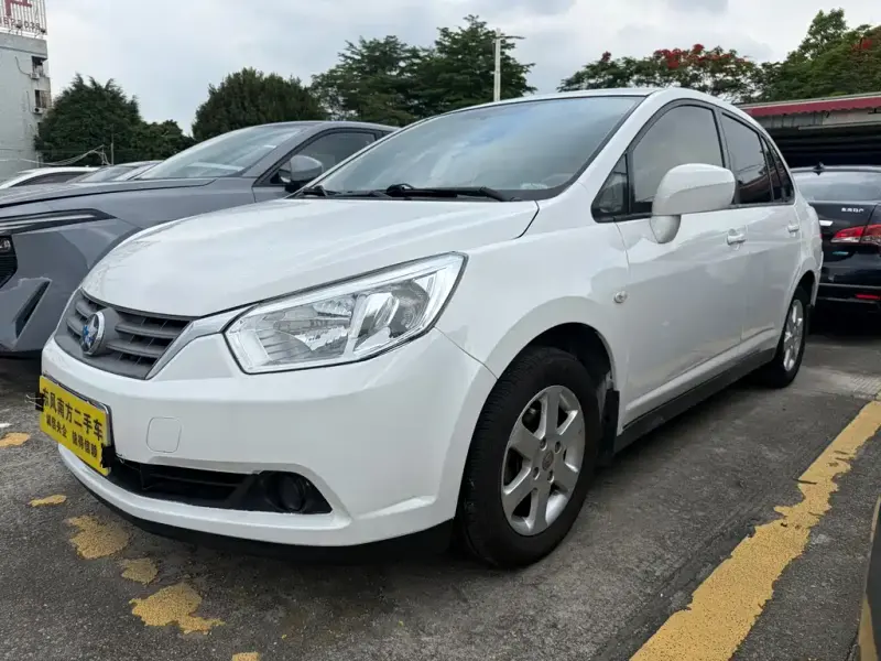 Venucia D50, 2015