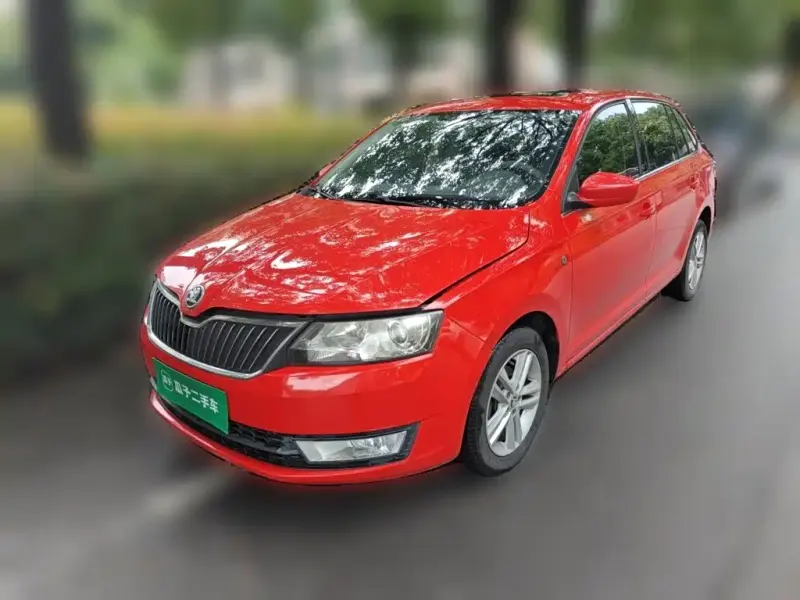 Skoda Rapid Spaceback, 2015