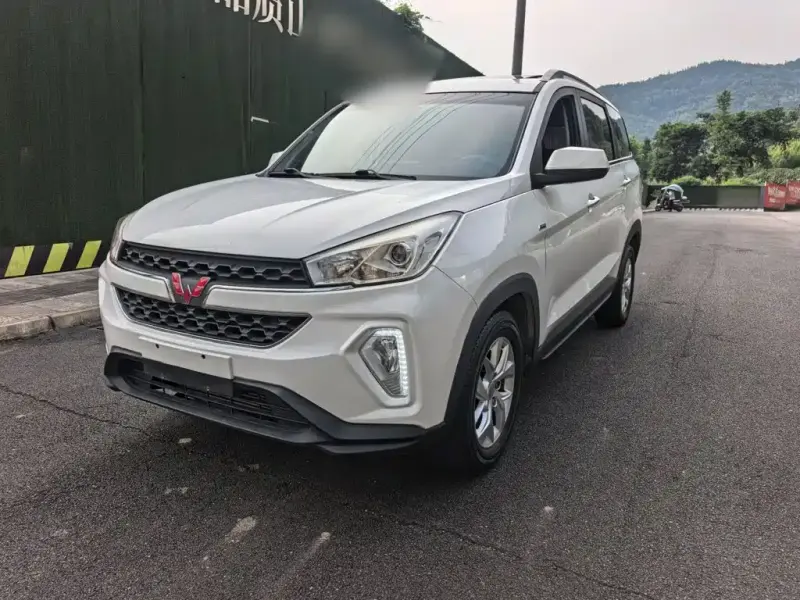 Wuling Hongguang S3, 2017