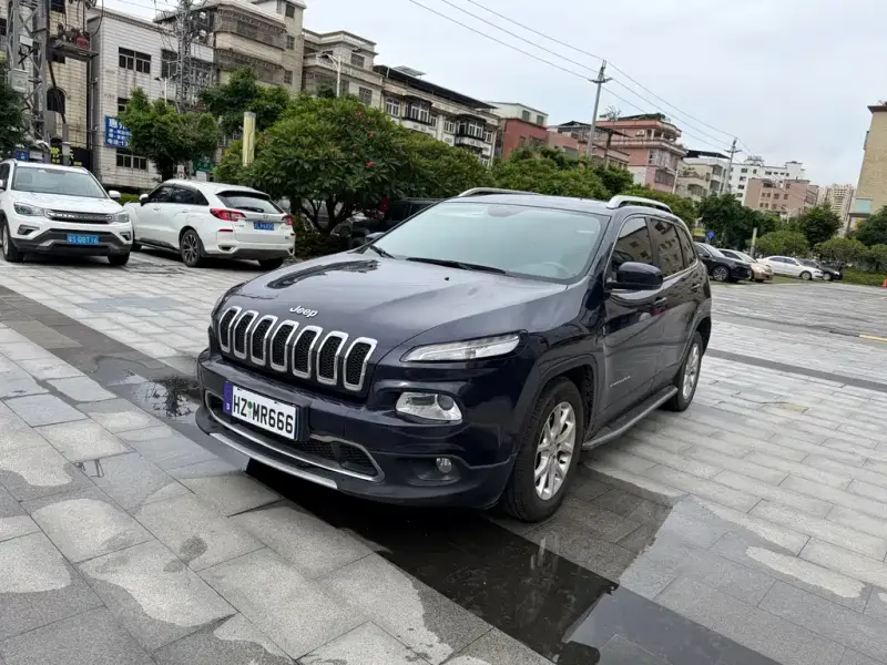 Jeep Cherokee, 2017 — фото 1