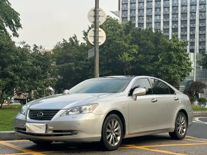 Lexus ES, 2009