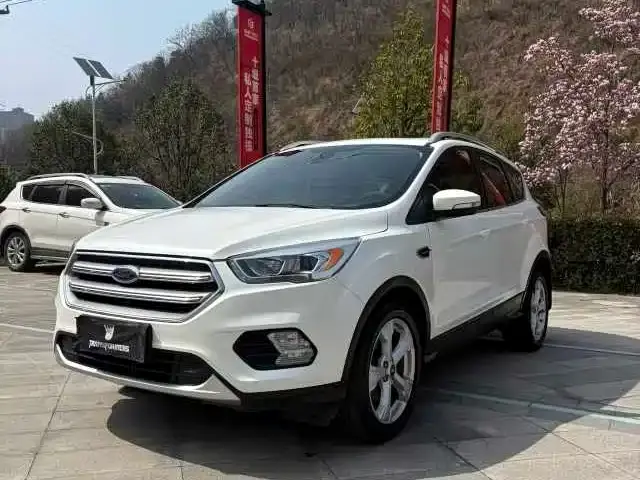 Ford Kuga, 2017