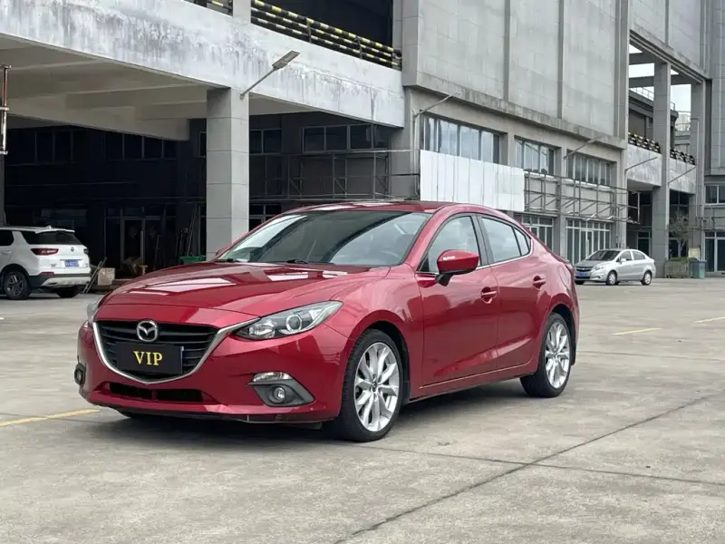 Mazda 3 Axela, 2015