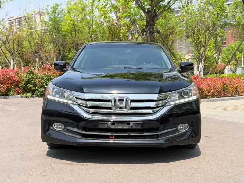 Honda Accord, 2015 — фото 1
