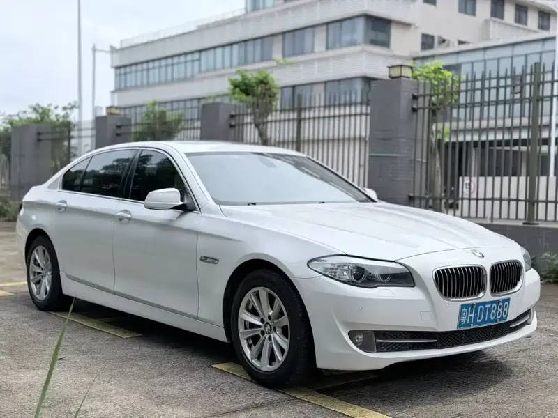 BMW 5 Series, 2011
