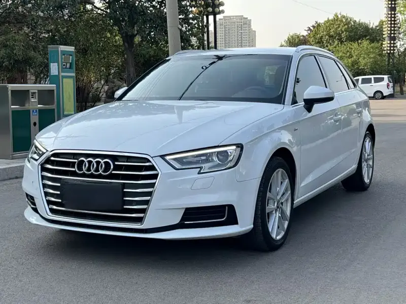 Audi A3, 2019 — фото 1