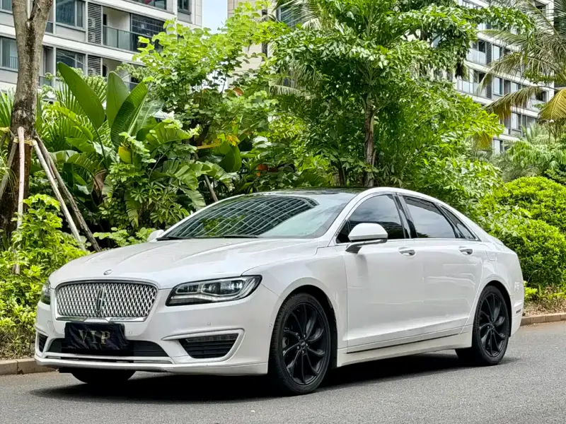 Lincoln MKZ, 2020