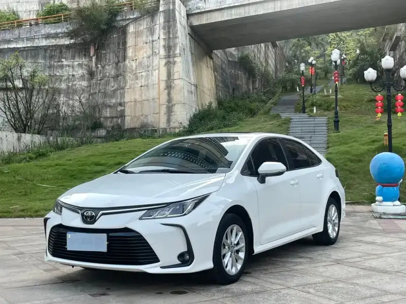 Toyota Corolla, 2022 — фото 1