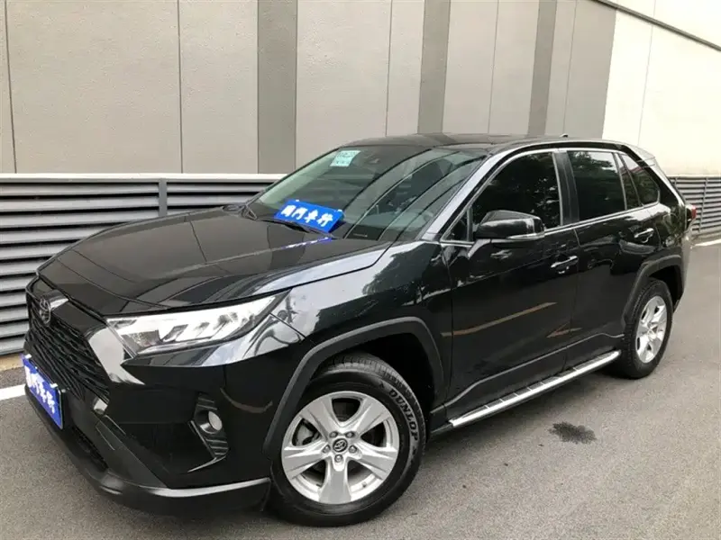 Toyota RAV4, 2020 — фото 1