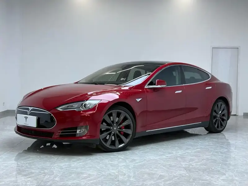 Tesla Model S, 2015