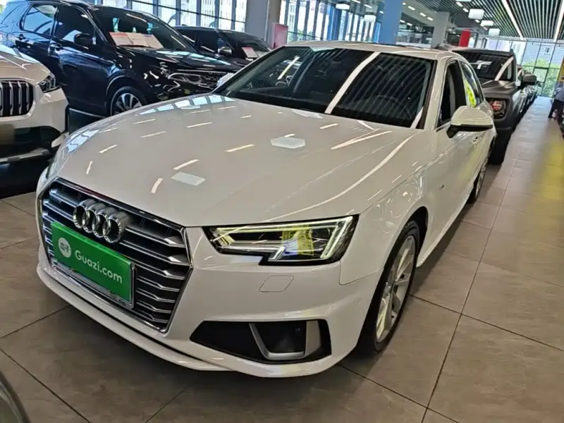 Audi A4L, 2019
