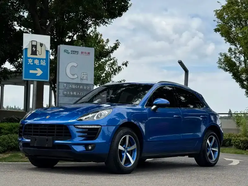Porsche Macan, 2016