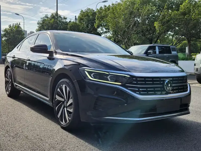 Volkswagen Passat, 2023