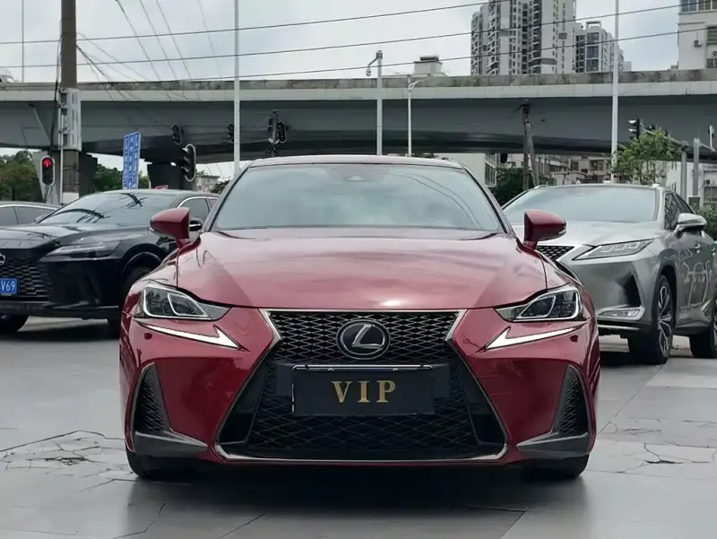 Lexus IS, 2018