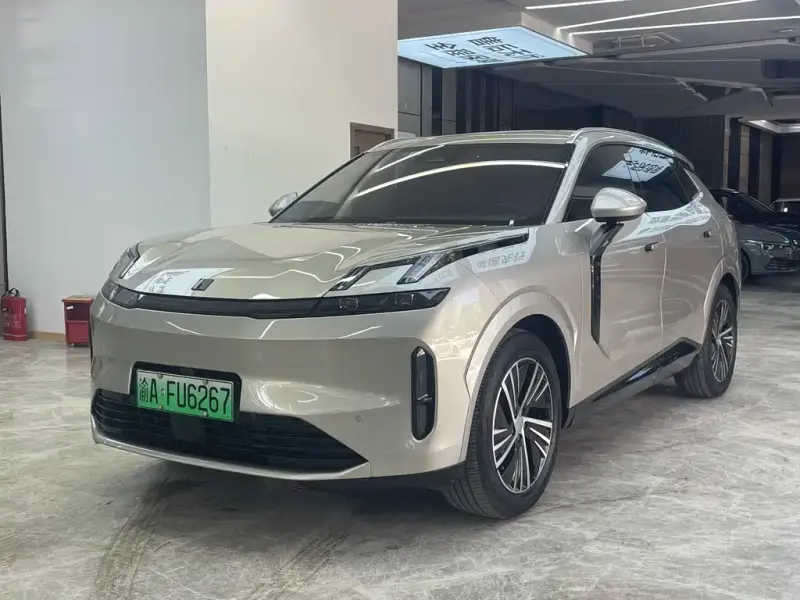 Lynk & Co 08 EM-P, 2024
