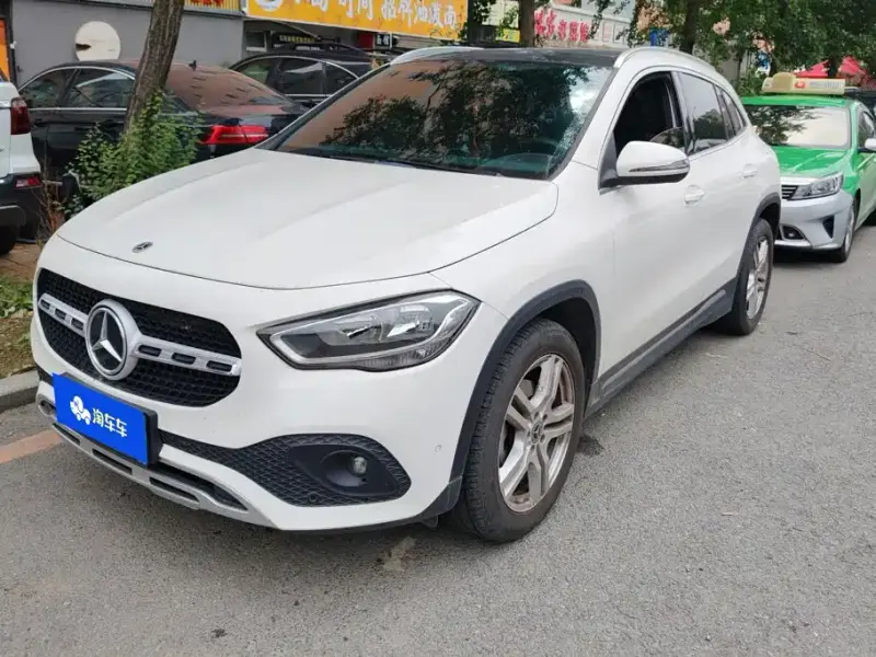 Mercedes-Benz GLA, 2022 — фото 1
