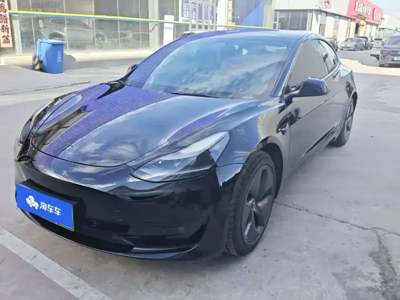 Tesla Model 3, 2022