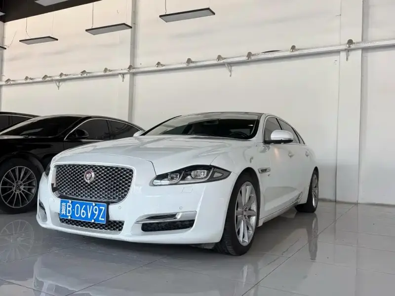 Jaguar XJ, 2017