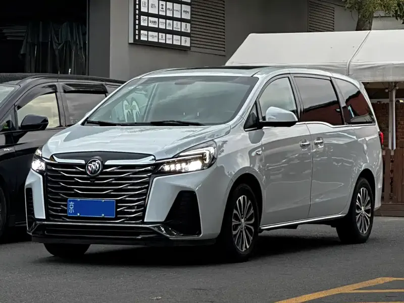 Buick GL8, 2023