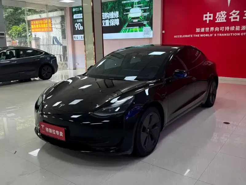 Tesla Model 3, 2022