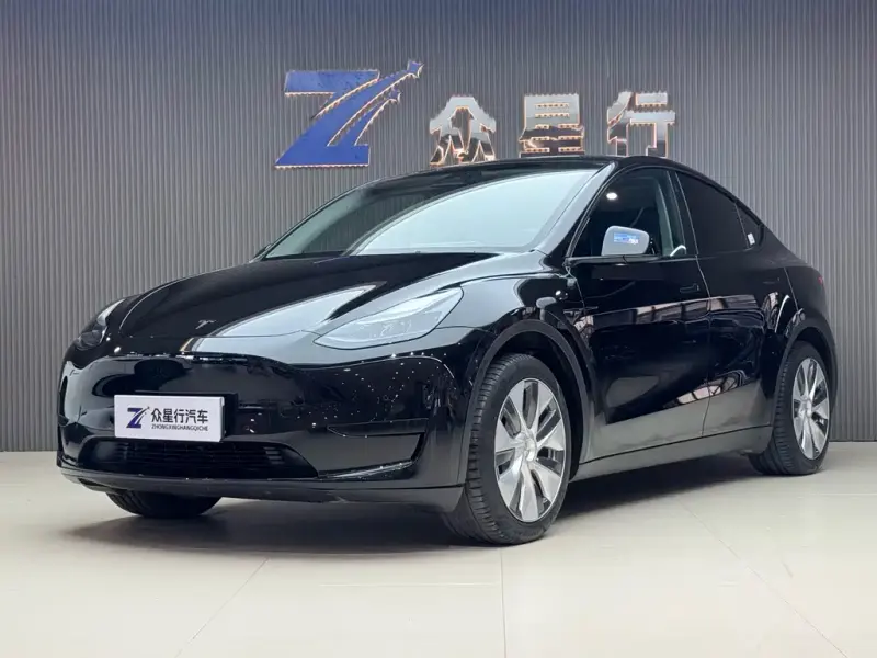 Tesla Model Y, 2023
