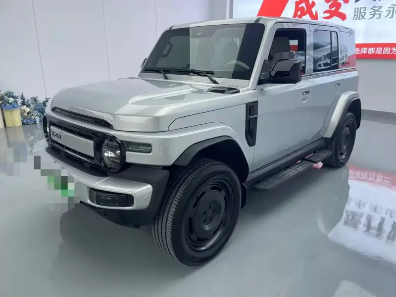 iCAR V23, 2025