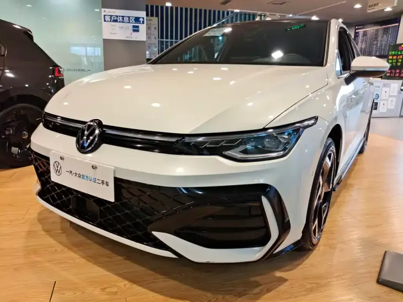 Volkswagen Golf, 2026