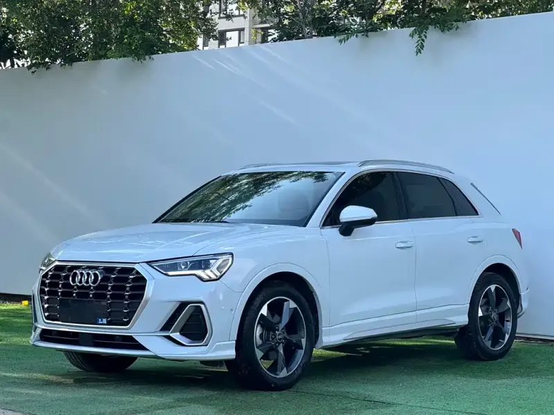 Audi Q3, 2022
