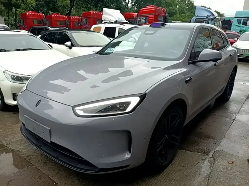 AITO M5, 2025