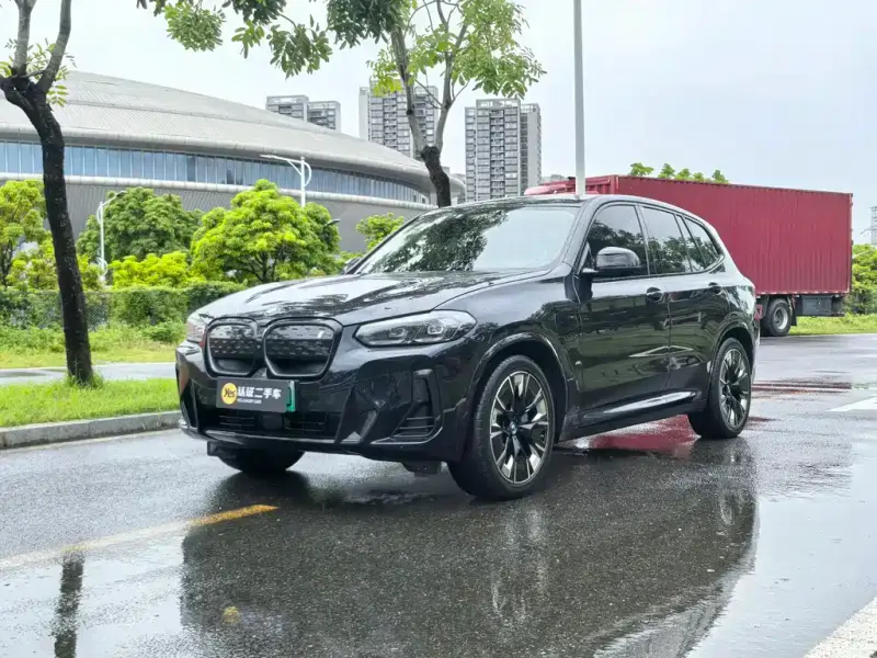 BMW iX3, 2024