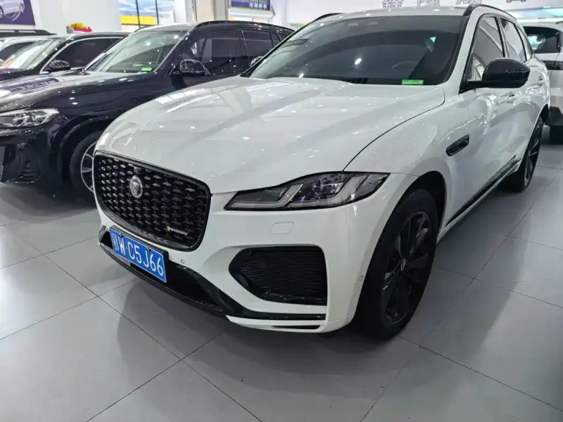 Jaguar F-PACE, 2023