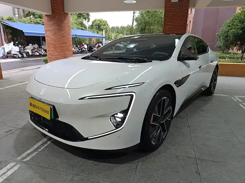Avatr 12, 2024
