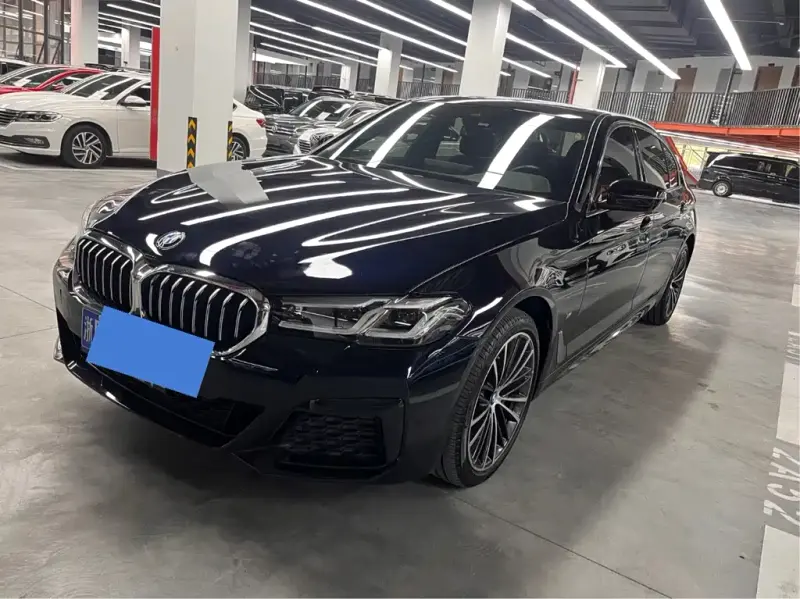 BMW 5 Series, 2022