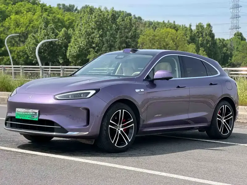 AITO M5, 2025